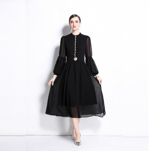 Heavy Industry Metal Buckle Pleated Stitching Puff Sleeve Waist-controlled Large Hem Temperament Long Dress